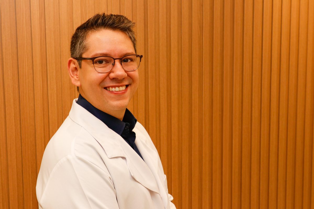 Dr Lucas Monteiro sorriso